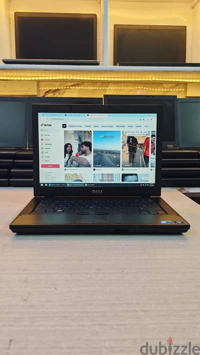 لاب توب ديل DeLL زيرو استيراد الخارج فرز اول بشاحن الأصلي
