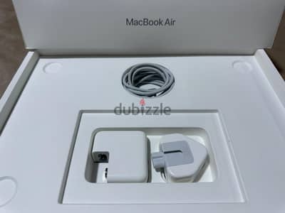 MacBook Air 13" M4 - Ex-Dispaly Unit, Like New, 9 Mons Apple warranty