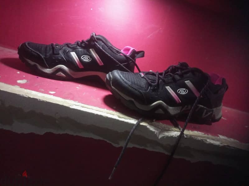 Active trekking shoes 1