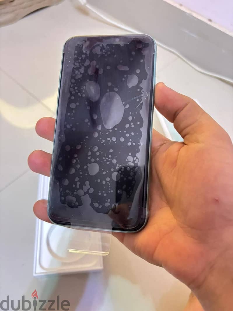 Apple - iPhone 11 4