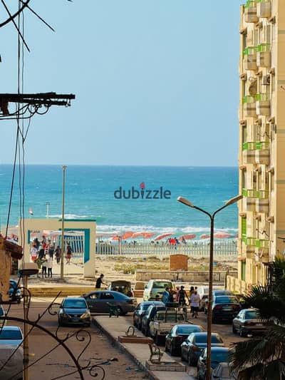 شقه للبيع بالفرش والأجهزة الحديثة في العجمي اسكندريه شاطئ النخيل في قلب الخدمات والأسواق موقع سكنى ومصيفى متميز مسجلة كاملة المرافق