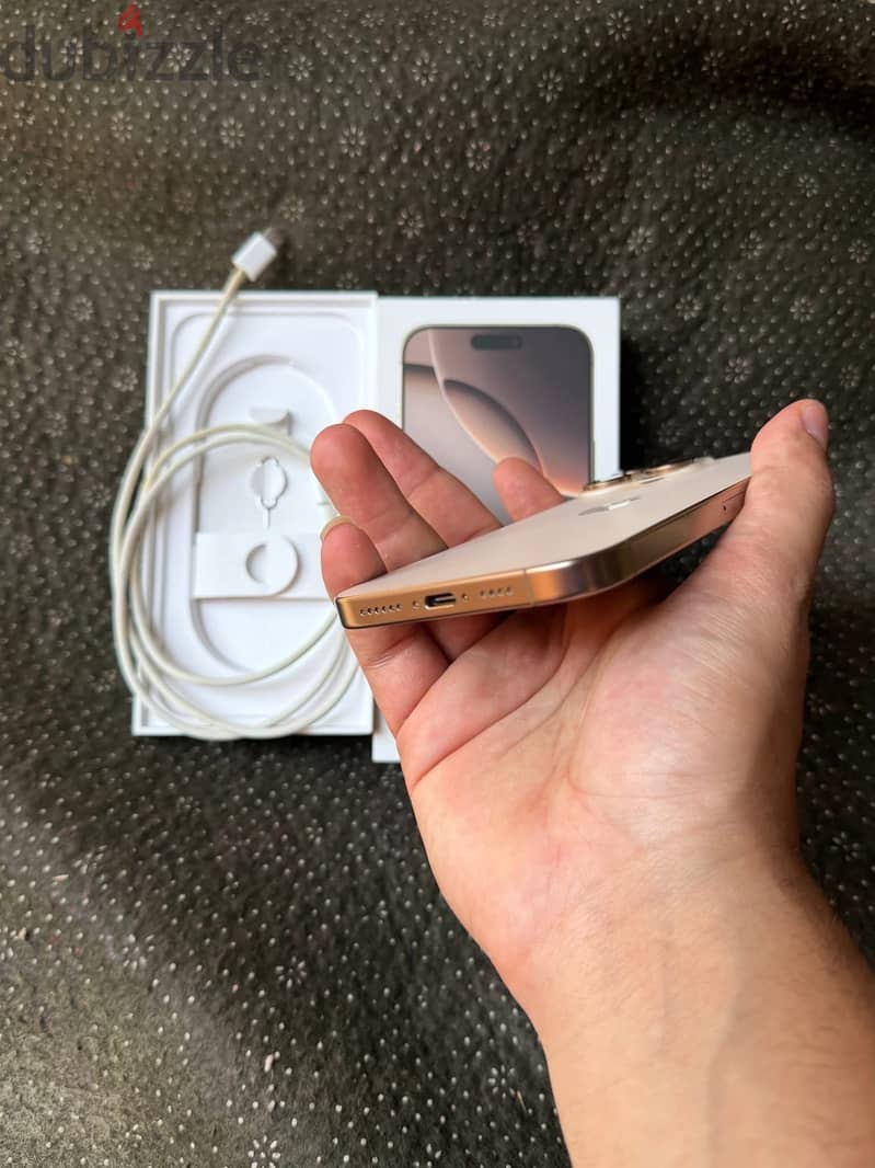 Apple - iPhone 16 Pro Max 1