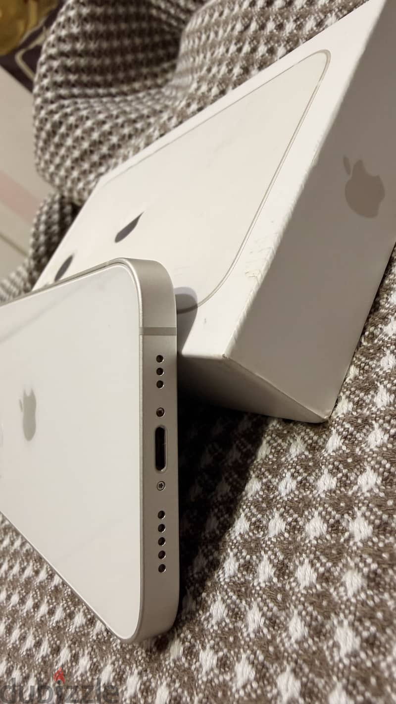 Apple - iPhone 13 4