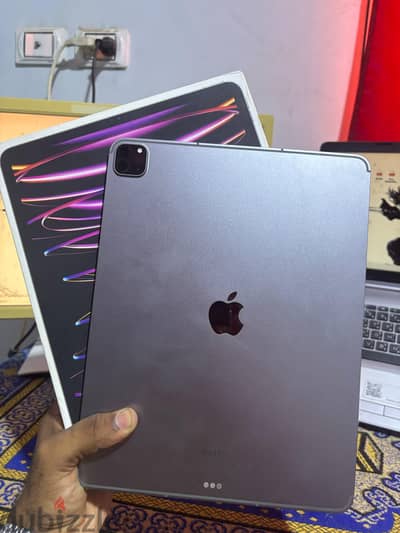 Ipad pro 12.9inch m2.1tB. Cellular  كسر زيرو
