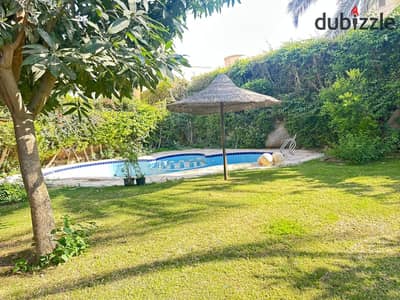 Separate villa with a swimming pool overlooking a wide garden at a bargain price