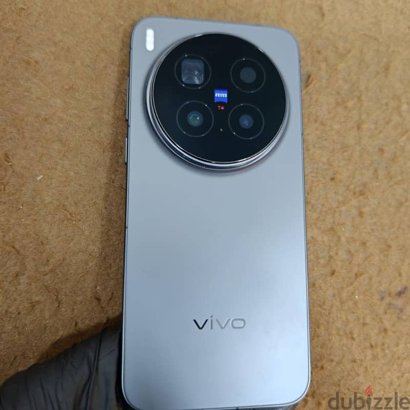 Vivo X300 Pro 1