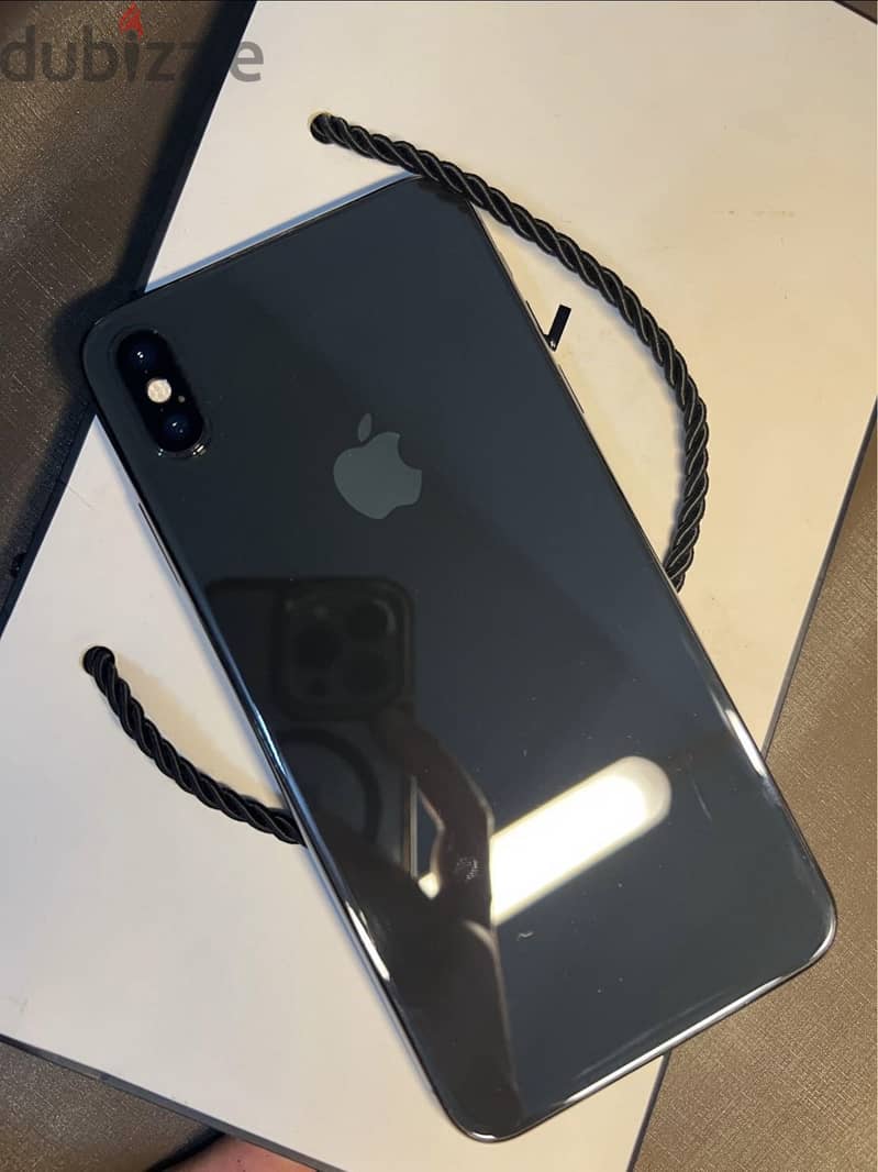 Apple - iPhone XS Max 1