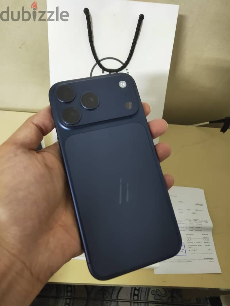 Apple - iPhone 17 Pro Max 6