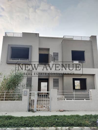فيلا مستقلة كورنر - تايب Z  أفضل موقع في بالم هيلز اكستنشن - palm hills katameya extension PK2