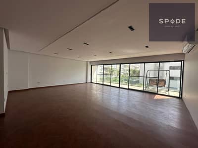 Elegant apartment for rent in Lake View Residence.