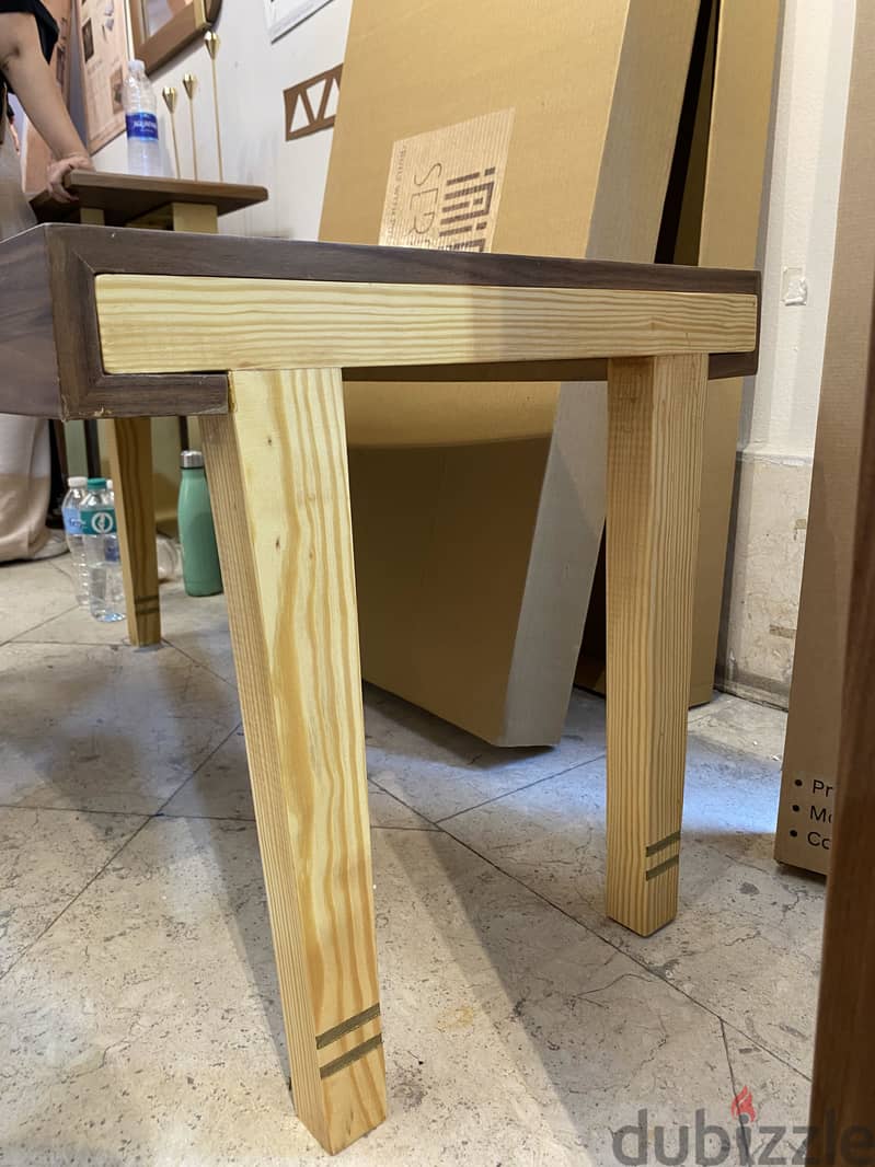 Foldable middle table 3