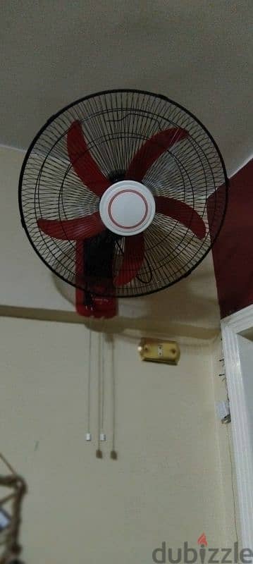 مروحة حائط