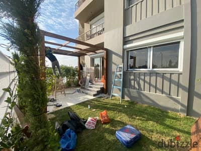 Fully Finished Studio with Private Garden for Resale in Hyde Park