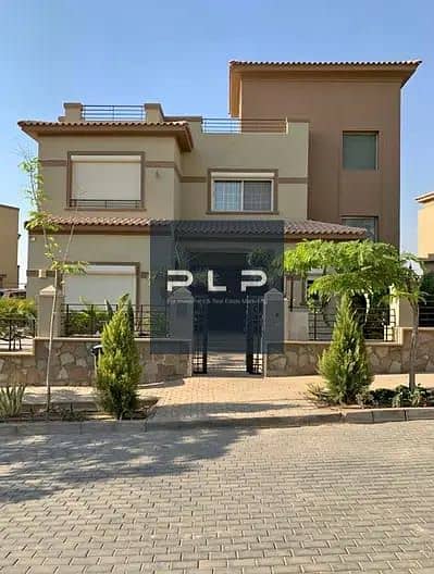 ready to move a standalone villa with high-end ("super-lux") finishing, ready for occupancy, located in the Palm Hills Katameya (PK1) compound.