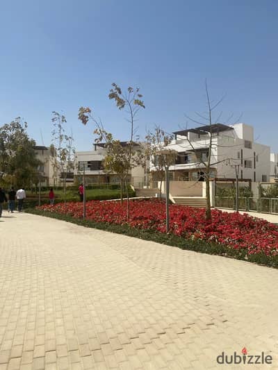 Immediate delivery villa at a bargain price next to New Giza – ready for viewing and living