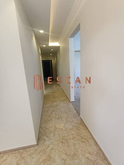 Apartment available for rent in the most prestigious phase of Al Rehab, Phase 4.119 square meters, ground floor, no utilities.
