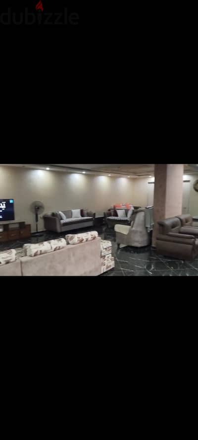 دوبلكس ايجار بالمطبخ ٣غرف مع امكانية عمل غرفة رابعة  مدخل خاص ٢جاردن