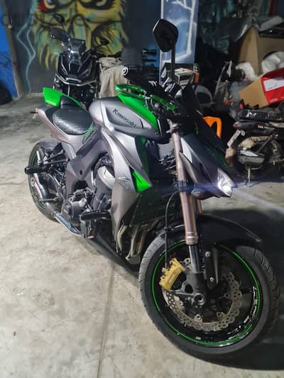 كاوزاكي Z1000