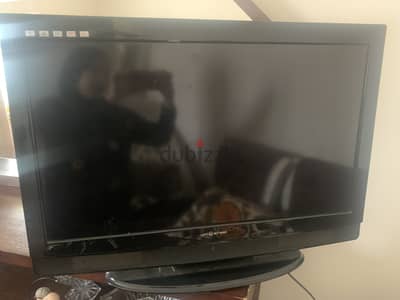 شاشه يونيفرسال ٣٢ للبيع او بدل بموبايل