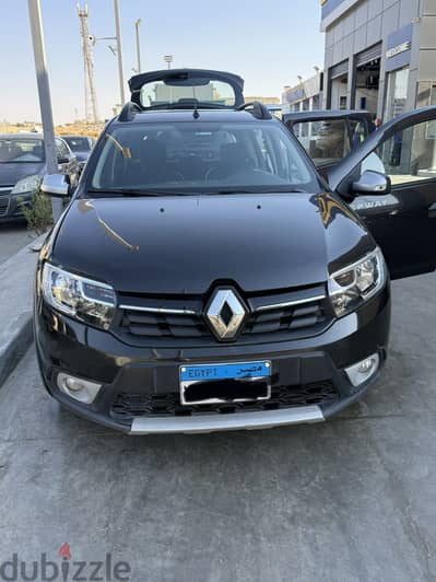 رينو سانديرو ستيب واى 2022