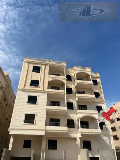  شقة مميزة للبيع في اللوتس الجنوبية – فيو جاردن وموقع استثنائي   الموقع:  * اللوتس الجنوبية – التجمع الخامس * ثاني نمرة من شارع التسعين * فيو مفتو