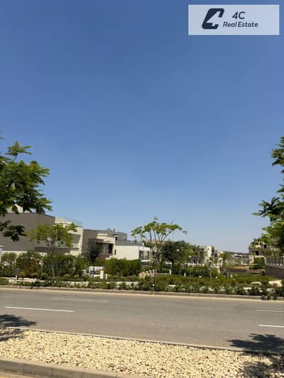 فيلا توين هاوس 297متر للبيع في palm hills new cairo فيو لاند سكيب | استلام فوري