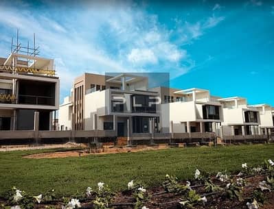 Ready To MoveTown House Villa Corner Resale in Fifth Square Al Marasem New Cairo