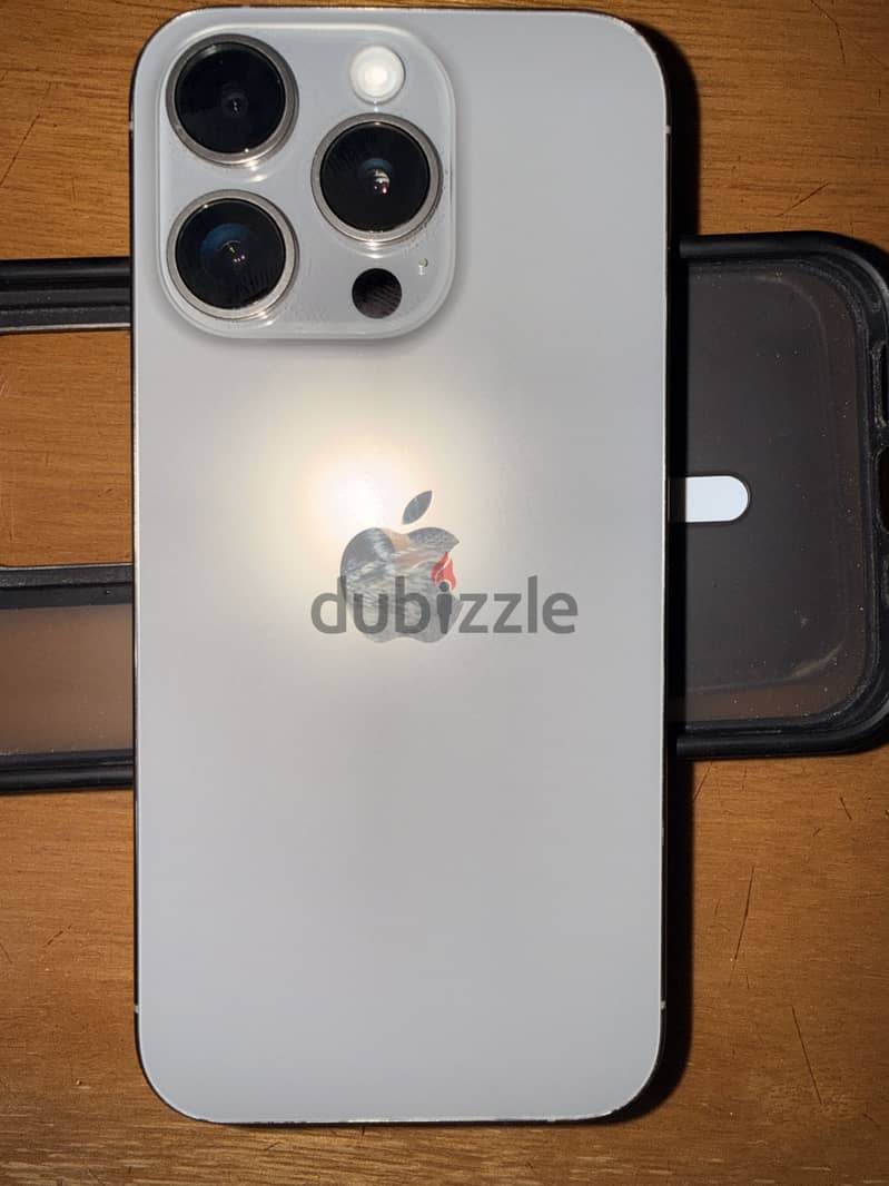 Apple - iPhone 15 Pro 2