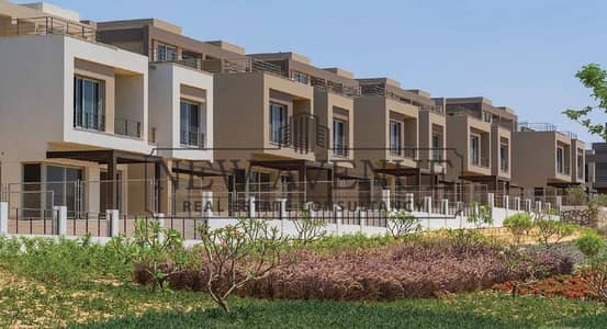 Prime location overlooking landscape - Typical floor - Ready to move - phase one - Apartment for sale in palm hills new cairo - new cairo