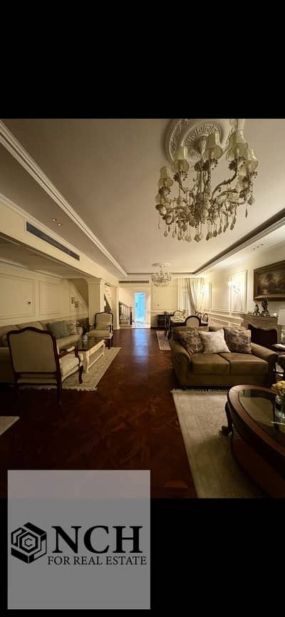 **للإيجار | تاون هاوس مفروش بالكامل في Layan Residence**  استمتع بأسلوب حياة فاخر داخل **Layan Residence**، أحد أرقى المجتمعات السكنية في القاهرة