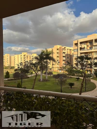 165 sqm apartment with Garden view B11 in Madinaty steps away from services