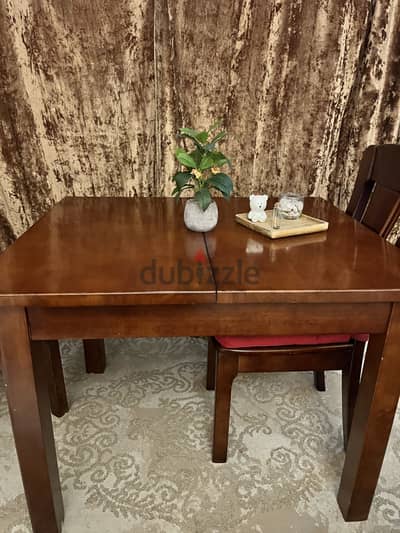 طرابيزه سفره مستورده وأربع كراسي
