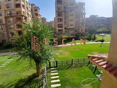 شقة 140م مفروشة ايجار فى مدينتى B1 موقع مميز امام مترو ماركت