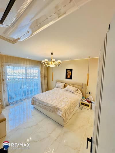 **For Rent | Fully Furnished Apartment in Hyde Park – New Cairo**  Enjoy a premium lifestyle in **Hyde Park New Cairo**, one of the city's most presti