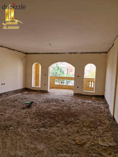 فيلا مستقلة للبيع بالحي الرابع – مدينة العبور | 675م أرض و870م مباني | مناسبة للسكن والاستثمار