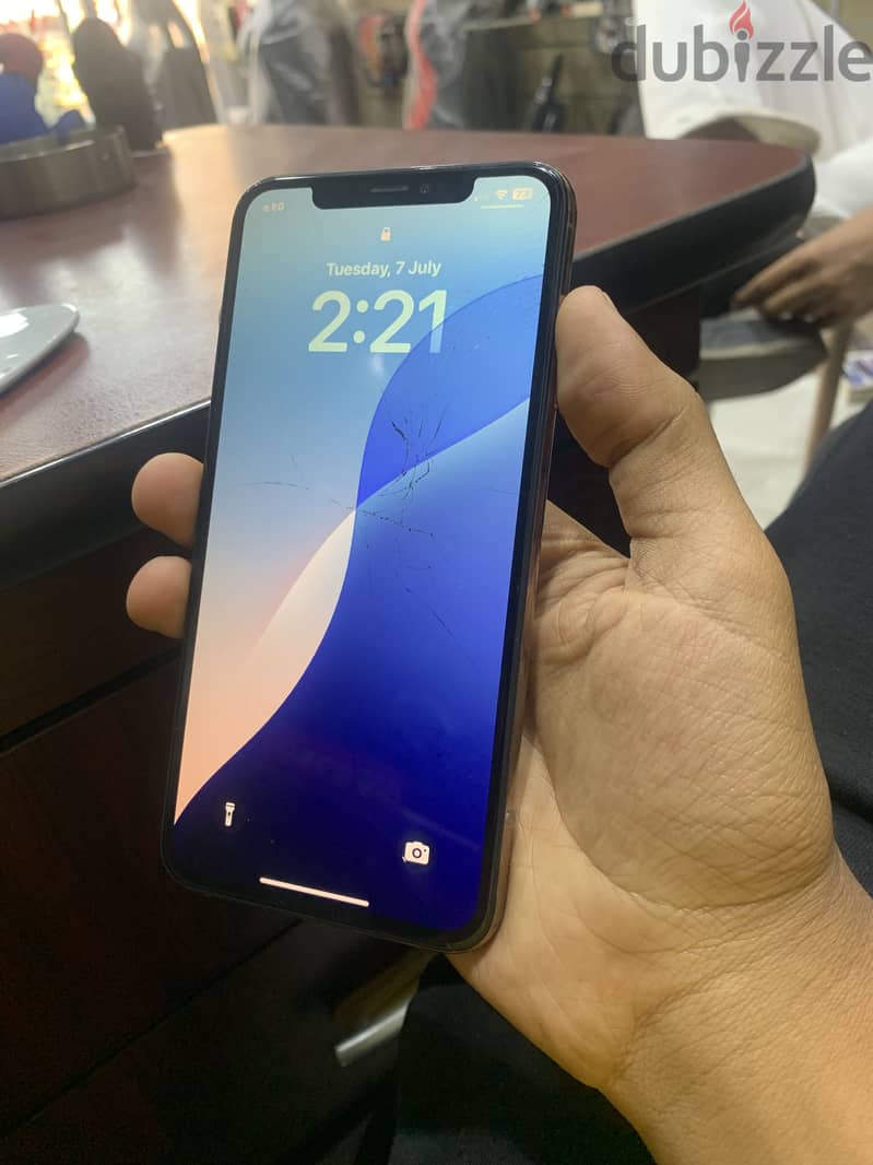 Apple - iPhone XS Max 1