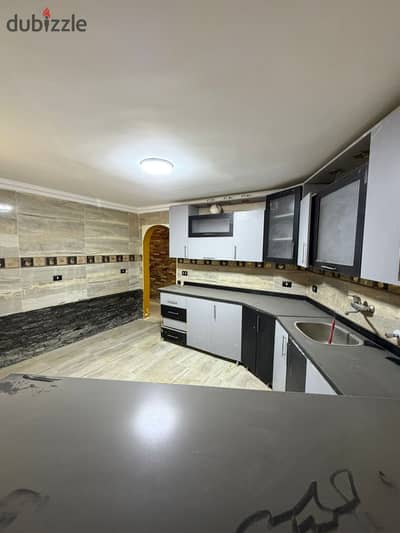 Apartment for sale 240m in Sheikh Zayed