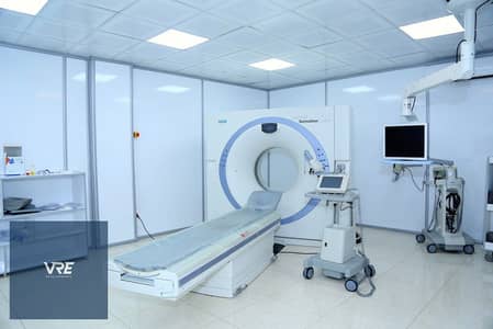 مركز طبي للبيع 82 متر بالدور التالت متشطب بالكامل في الشروق