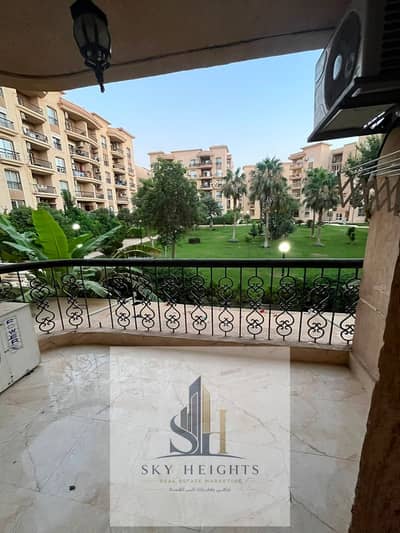 Apartment for rent in Rehab City in a prime location in Phase 8, next to the East Market and all services, at a great bargain price.
