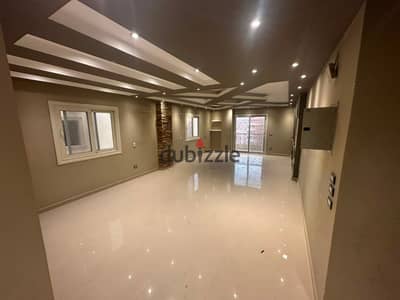 Apartment for rent, empty, 176m in Zahraa Al-Maadi, ultra super lux. .   3 master bedrooms with dressing | Elevator and security | Gas and fiber | Prime location