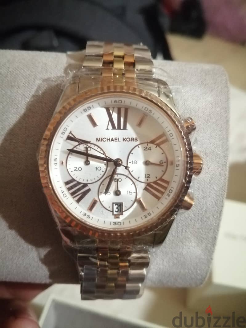 MICHAEL KORS 1