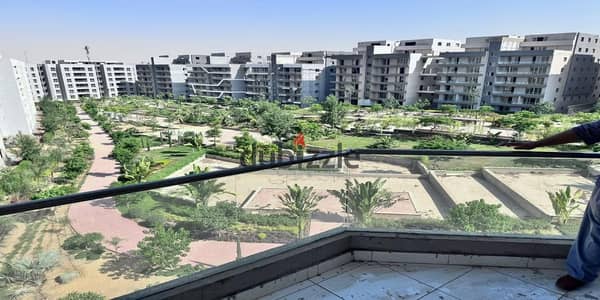 Apartment built and ready for inspection and housing for sale in installments in Zizinya Al-Mustaqbal City 140 meters 3 rooms open view
