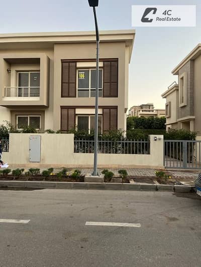 Lowest price rent villa ready to move 490m finished with acs, kitchen , appliances in Cairo festival city (Oriana 3) new cairo fifth settlement