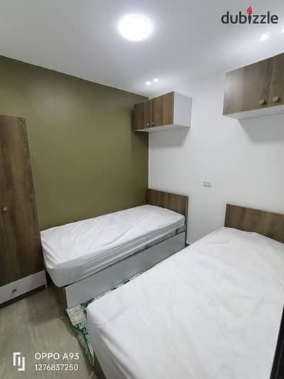 Excellent rental opportunity in the second neighborhood | Double studio available now with a strategic location and distinctive finishing, ready for immediate occupancy (suitable for young people or families only). Location: second neighborhood - first vicinity (a vibrant area close to all services). Floor: fourth - and there is furniture.