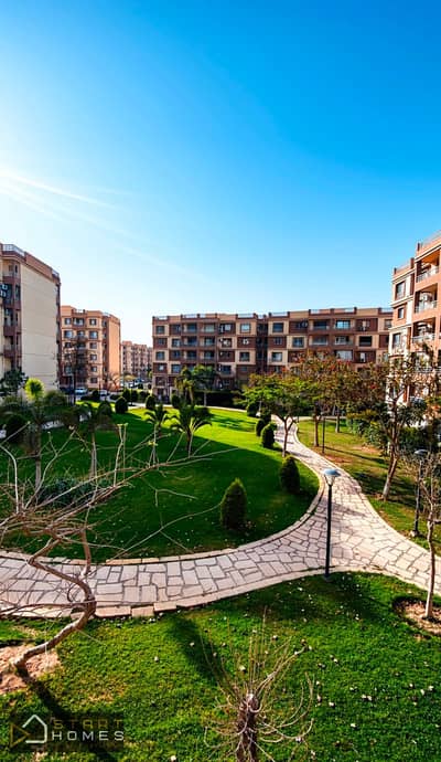131-square-meter, 3-bedroom apartment for sale in Madinaty (B6), close to the strip mall; fully connected to all utilities (electricity, water, and ga