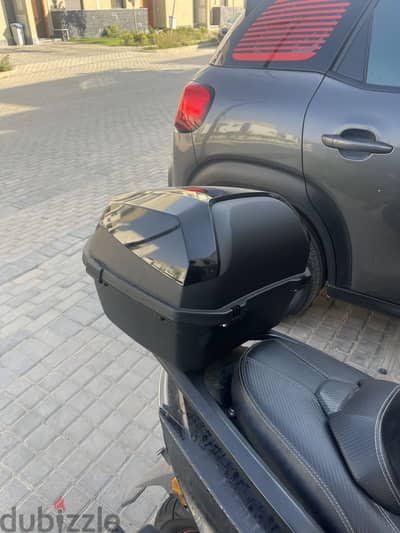 Top box for scooter