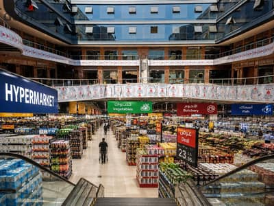 آخر محل متاح بهذه المساحة / محل تجاري للبيع في X Plaza Mall | 83 متر | مؤجر بعائد شهري مضمون