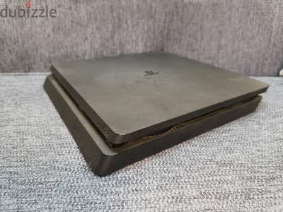 Playstation 4 slim بلايستيشن 4 سليم