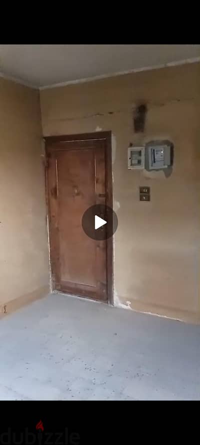 شقة سكنية للبيع في شارع احمد حلمي شبرا مصر