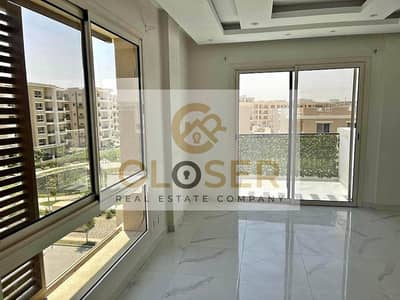 لفتره محدوده بخصم 54% امتلك شقه 3غرف دور متكرر بكمبوند TAJ CITY دقايق من مدينه نصر ومصر الجديده